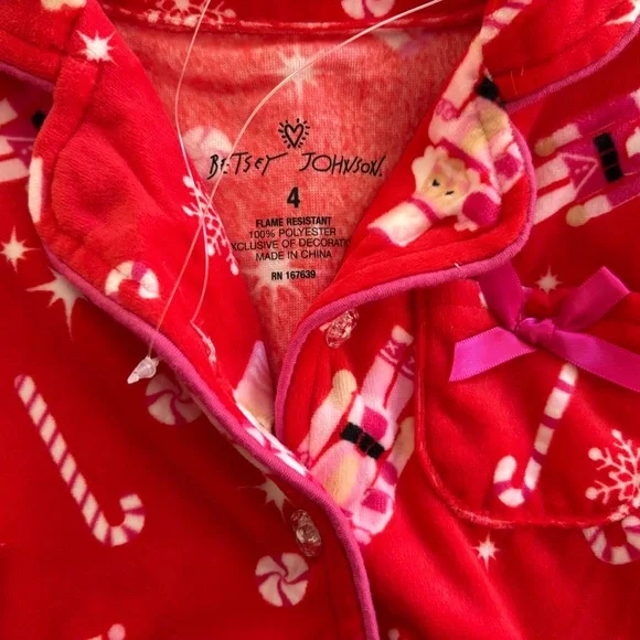 Girl’s Holiday Pajama Set - Picture 2 of 3